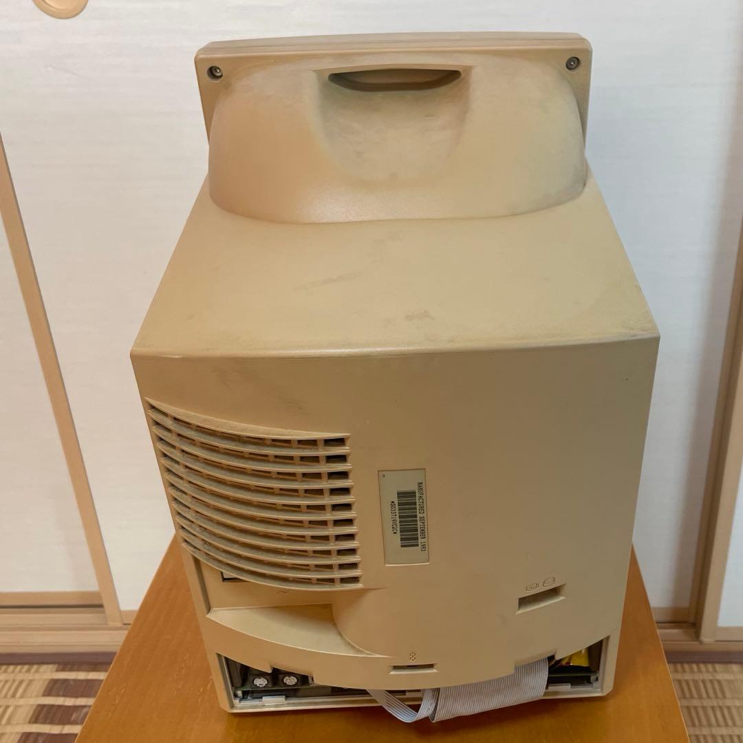 Macintosh ColorClassic 本体のみ　ジャンク