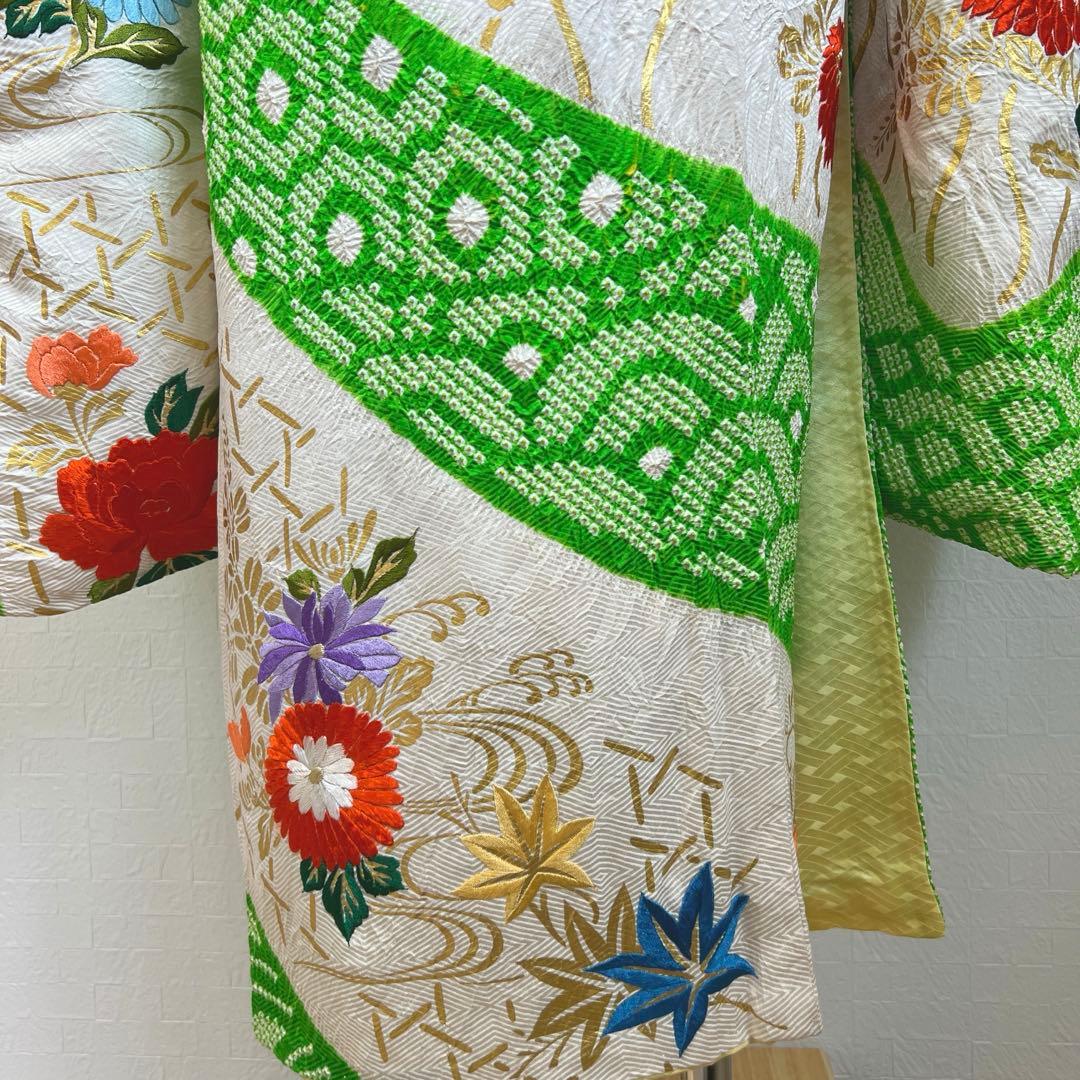 448 振袖フルセット 正絹 グリーン 黄緑 総刺繍 金彩 絞り レトロ 古風