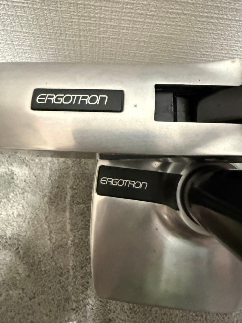 ERGOTRON エルゴトロン LX デスク モニターアーム　シルバー