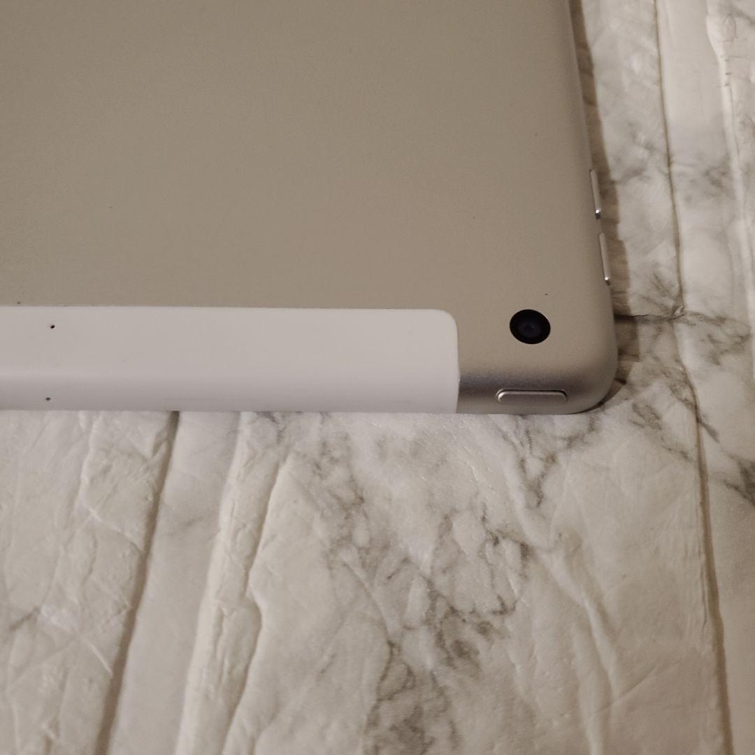 211 iPad 7世代 128GB SIMフリー シルバー