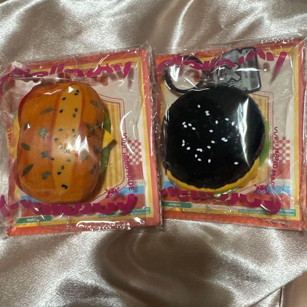 mellojoy ハンバーガー　照り焼きチキンバーガー　イカ墨バーガー