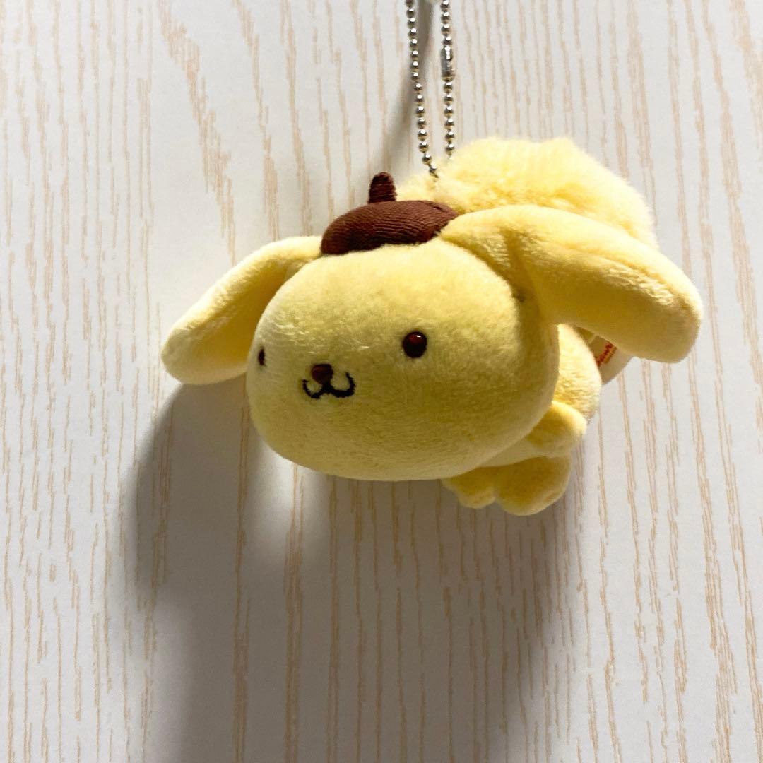 ポムポムぷりん　マスコット　キーホルダー　サンリオ　モコモコ尻尾