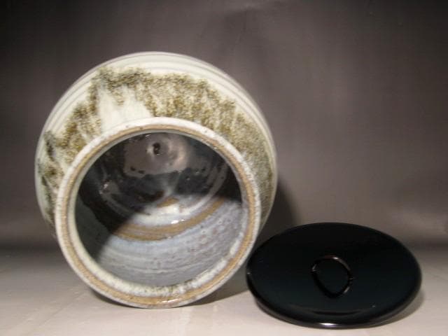 唐津　堆の峰窯　中里宗家　１４代陶仙　水指　風格のある作品　s309