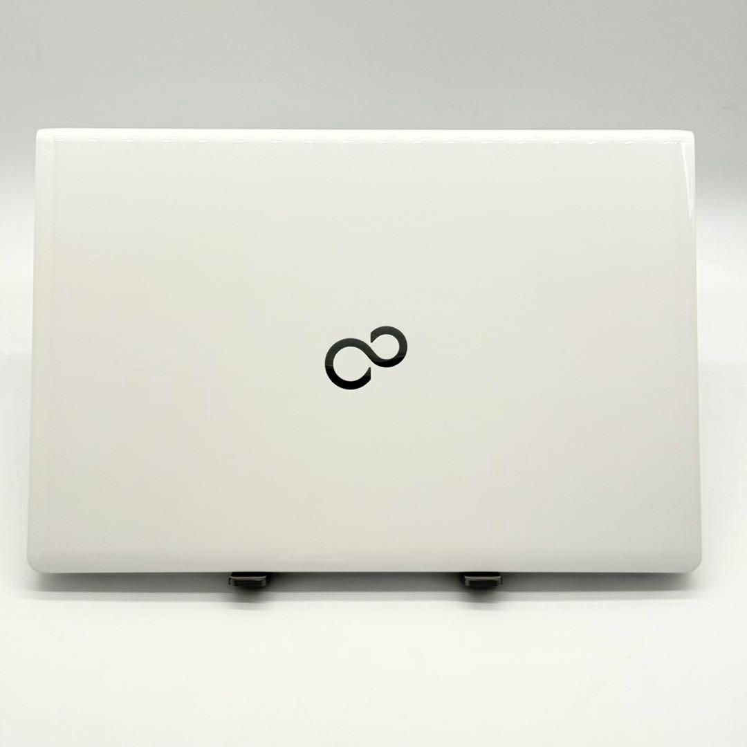 超美品 富士通ノートパソコン i7 タッチパネル 16GB 新品SSD1TB