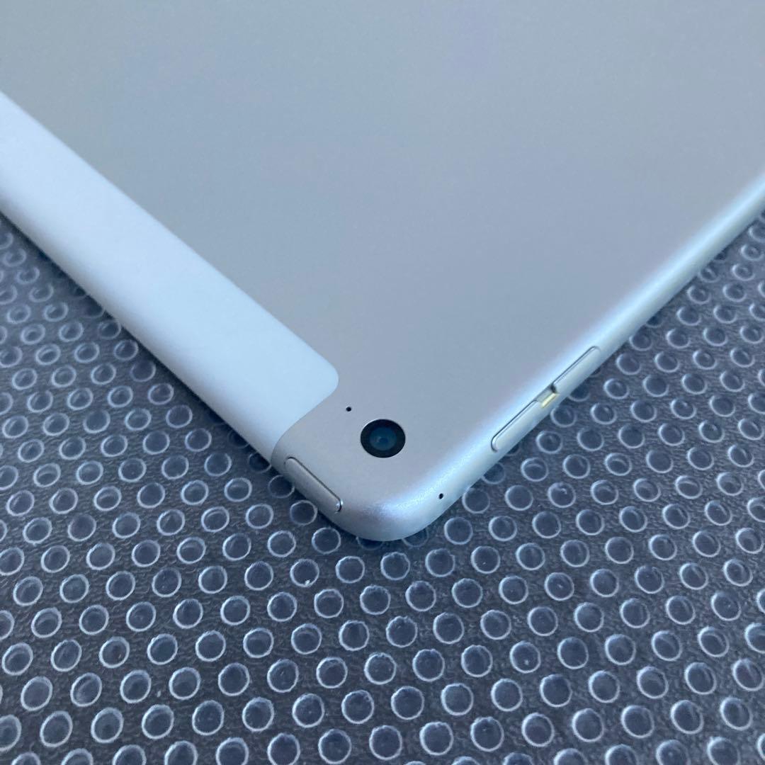 3921 極美品新品級☆電池最良好☆iPad Air2 64GB ソフトバンク☆