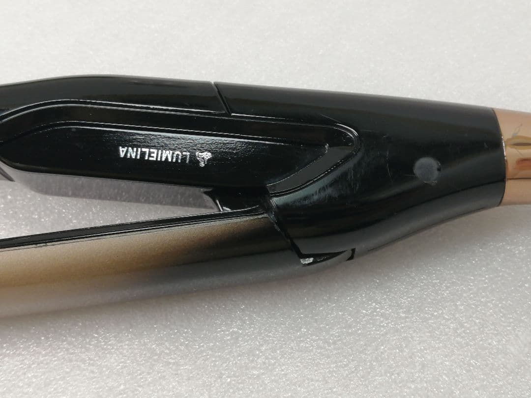 ヘアビューロン　4D Plus　ストレートヘアアイロン　リュミエリーナ　66