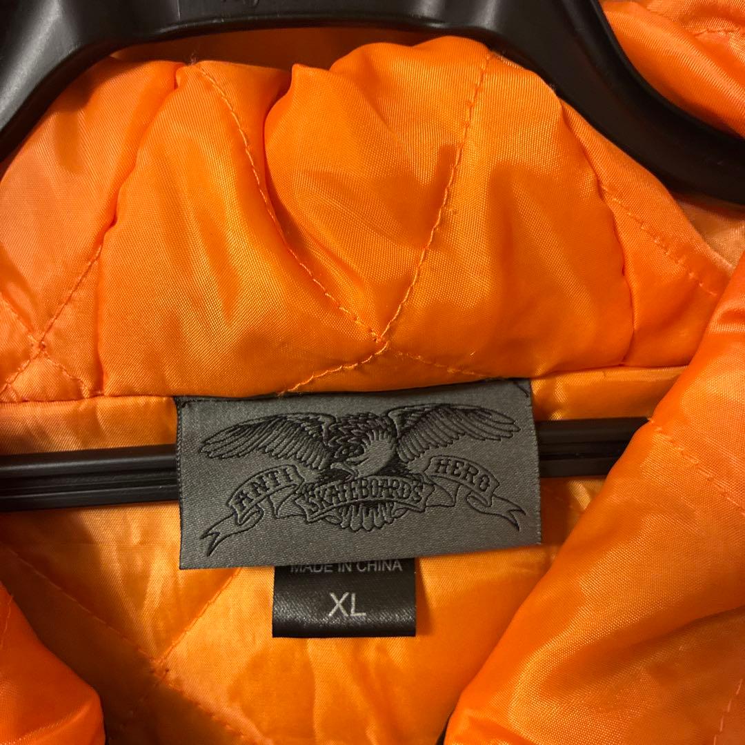 ANTI HERO ブラック/オレンジ ナイロン ジャケット XL