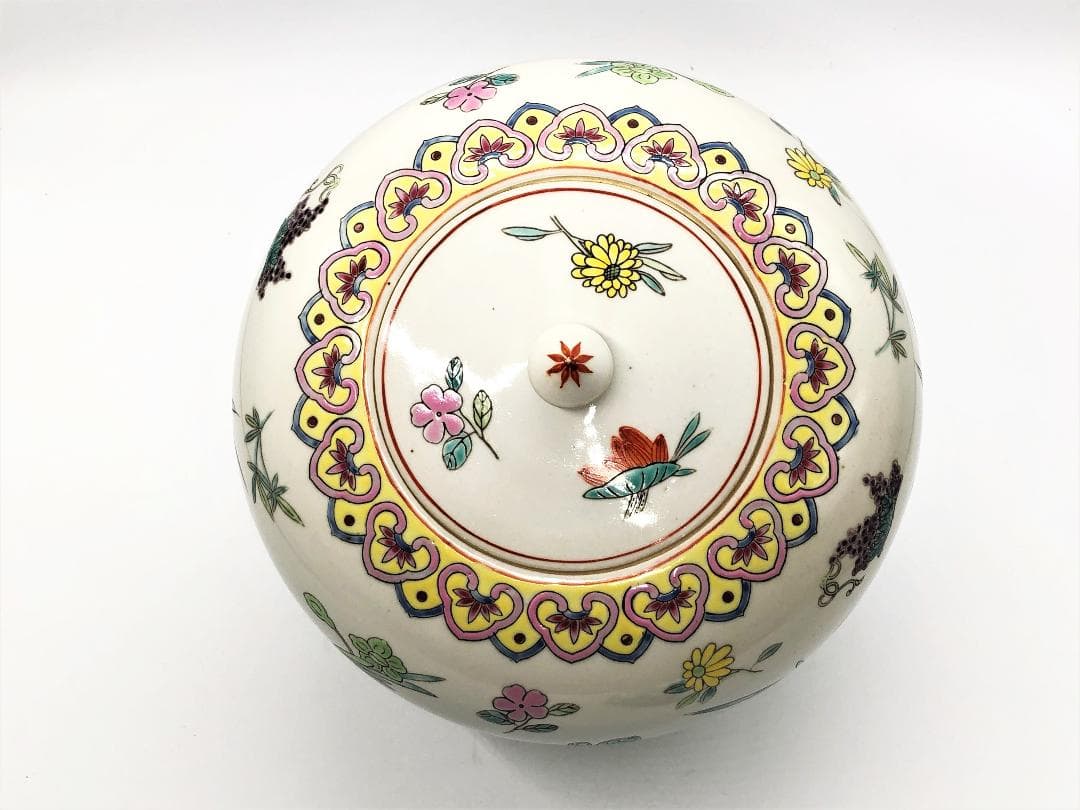 【景徳鎮の甕】 粉彩色絵・鴛花文尽し 清朝期 骨董古玩 　M0317E