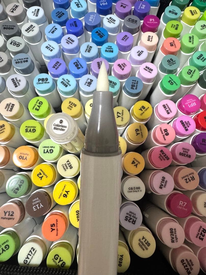 Ohuhu アルコールマーカー　216色　筆