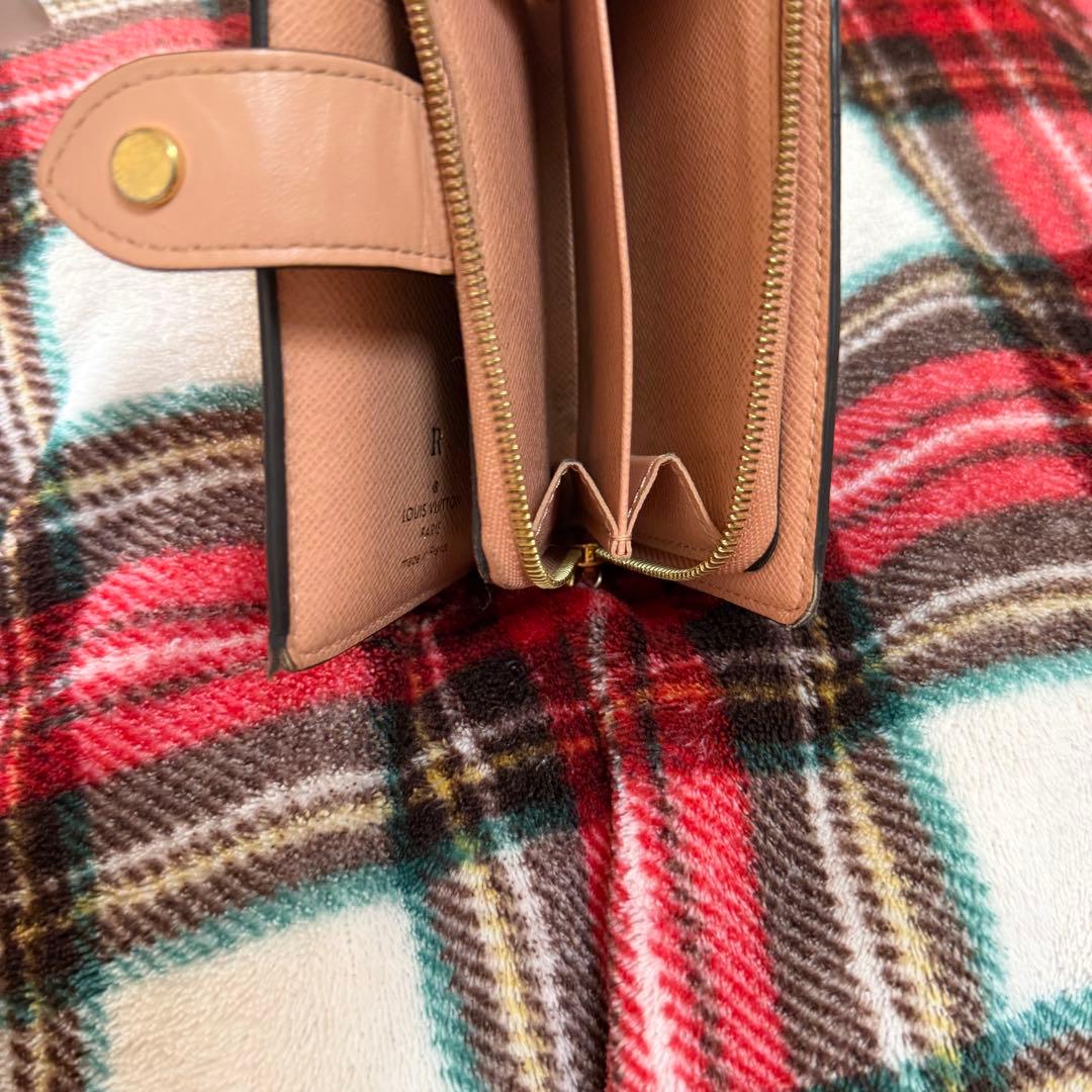 ルイ・ヴィトン ポルトフォイユ・ジュリエット ダミエ・エベヌ クレーム