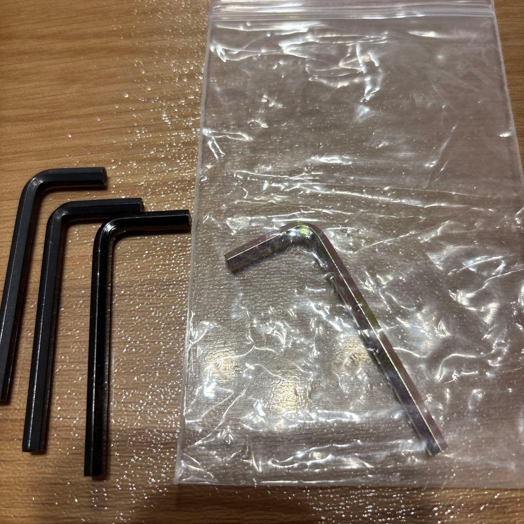 ダイニングテーブル　天然木製　２脚　オーク