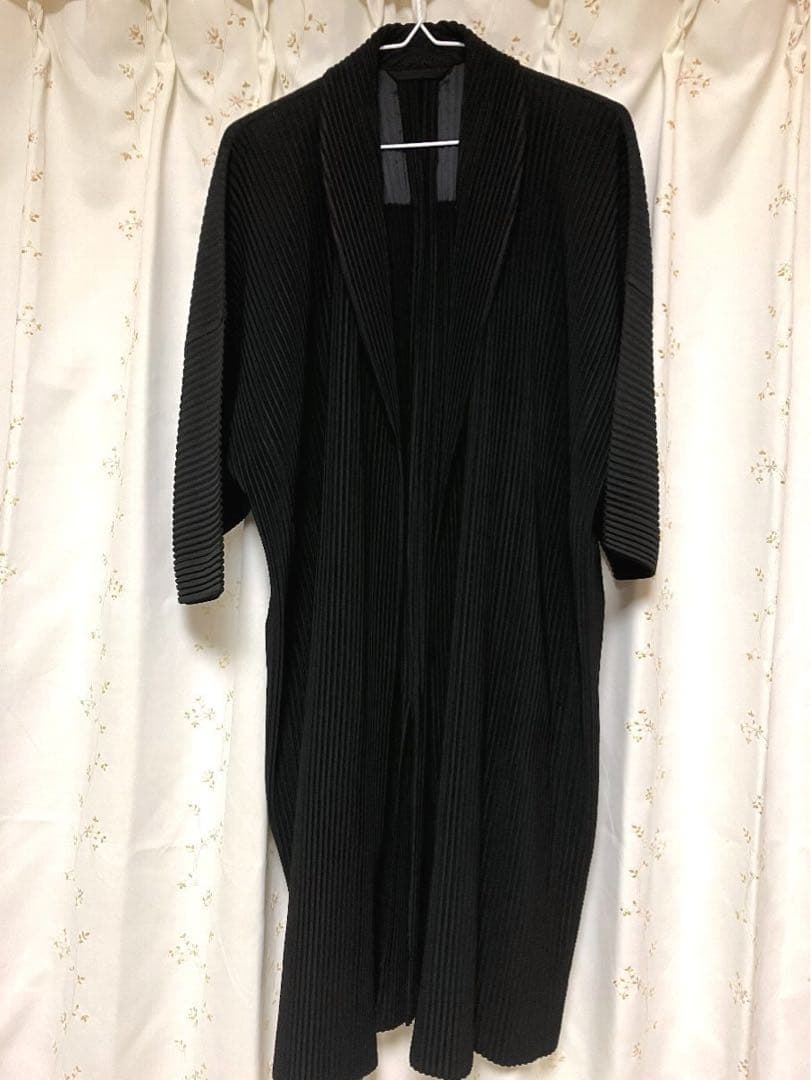 HOMME PLISSÉ ISSEY MIYAKE 黒 ロングカーディガン