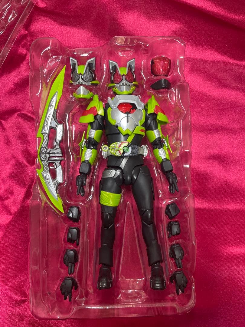 S.H.Figuarts ギーツ　バッファ　タイクーン　ナーゴ