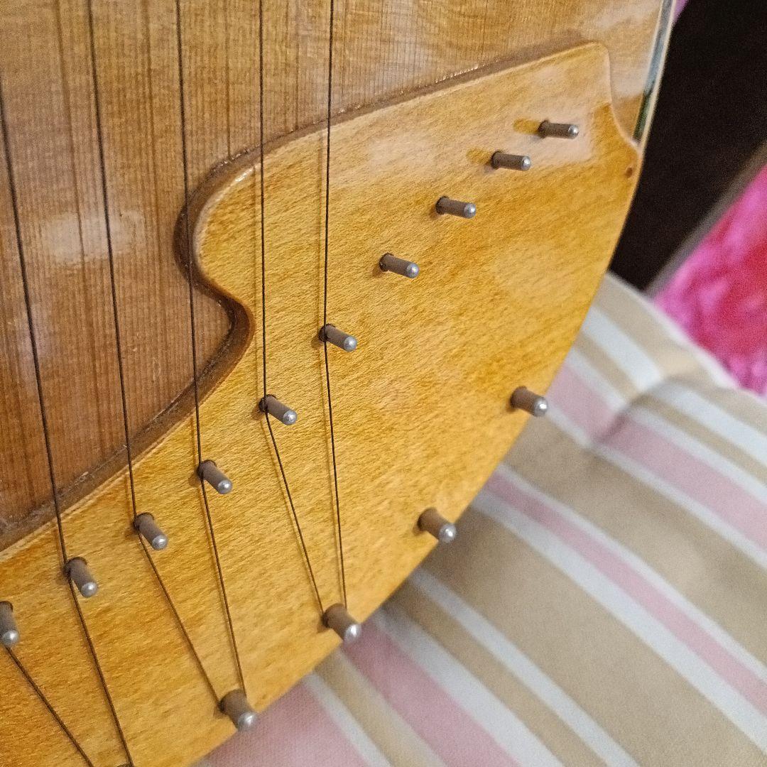 32弦　ライアー　ライヤー　ハープ　竪琴 弦楽器　ケース付き　楽器