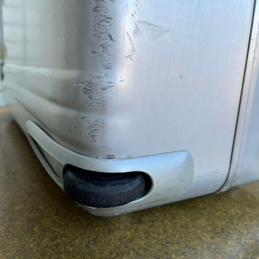 ZEROハリーバートンのキャリーバッグです