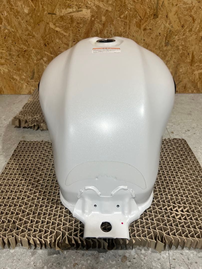 HONDA GB350 タンク 凹み有り マットパールグレアホワイト