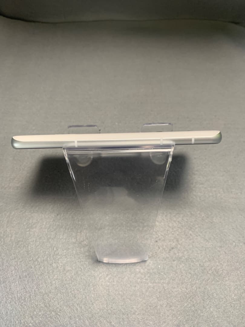 超美品 ASUS Zenfone 8 256GB ホワイト色