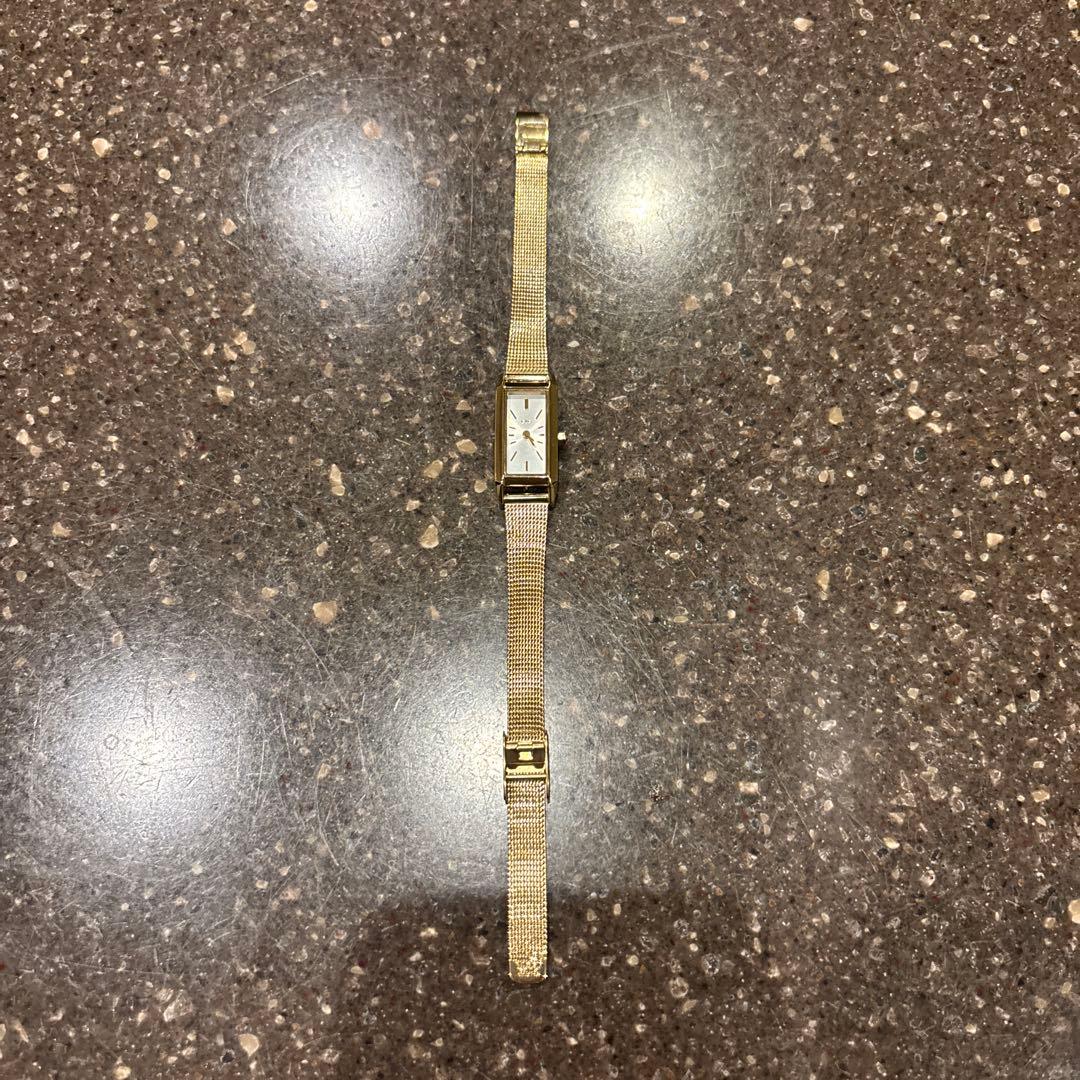 ete レクタングルフェイス メッシュベルトウォッチ　ゴールド