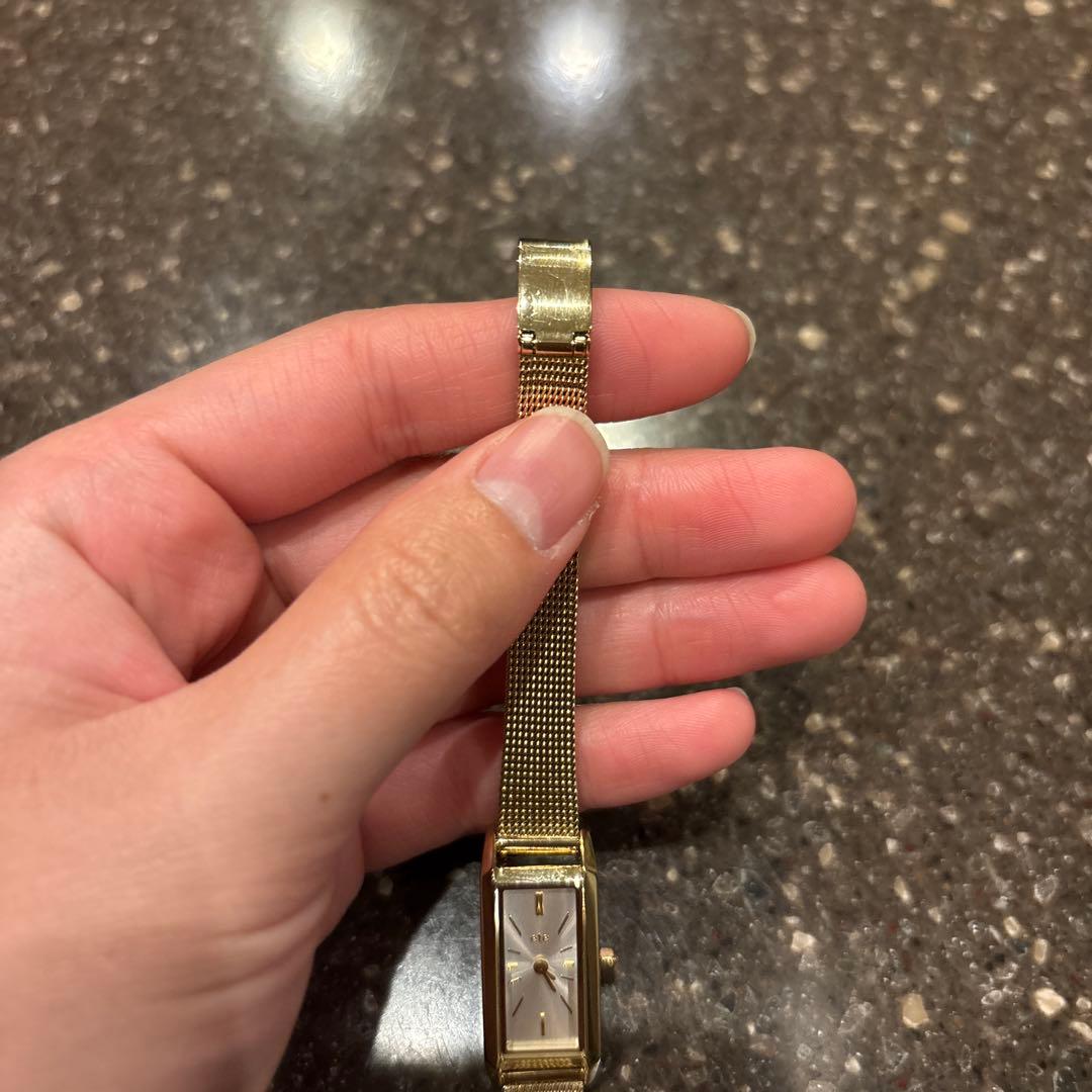 ete レクタングルフェイス メッシュベルトウォッチ　ゴールド