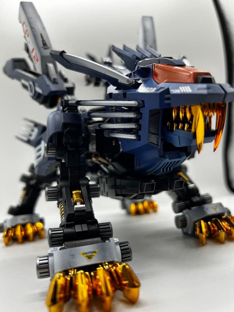 ゾイド　コトブキヤ　HMM ブレードライガーAB バン仕様風　メッキパーツ使用