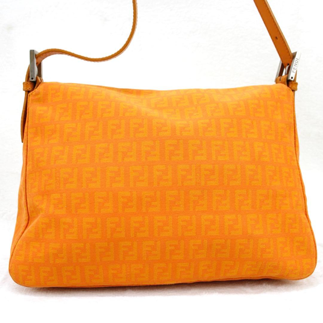 レア色　Fendi FFロゴ マンマバケット　オレンジショルダーバッグ