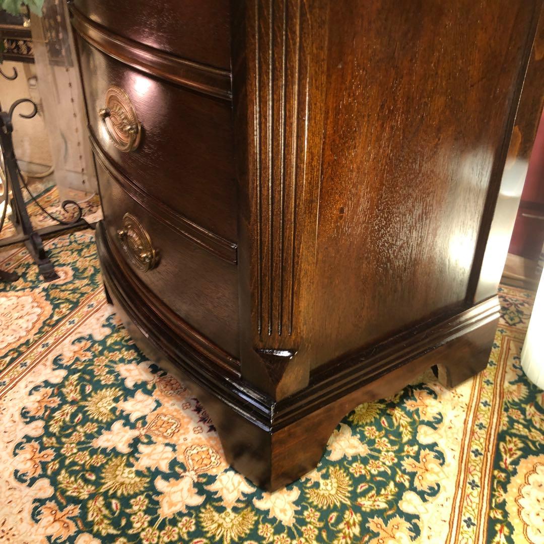 ヴィンテージ US アンティーク　３段　コンパクト　アクセント　キャビネット