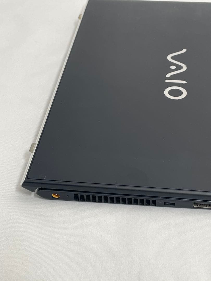 Windowsノート本体 VAIO VJPJ13C11N i7-1065G7 8GB 512GB