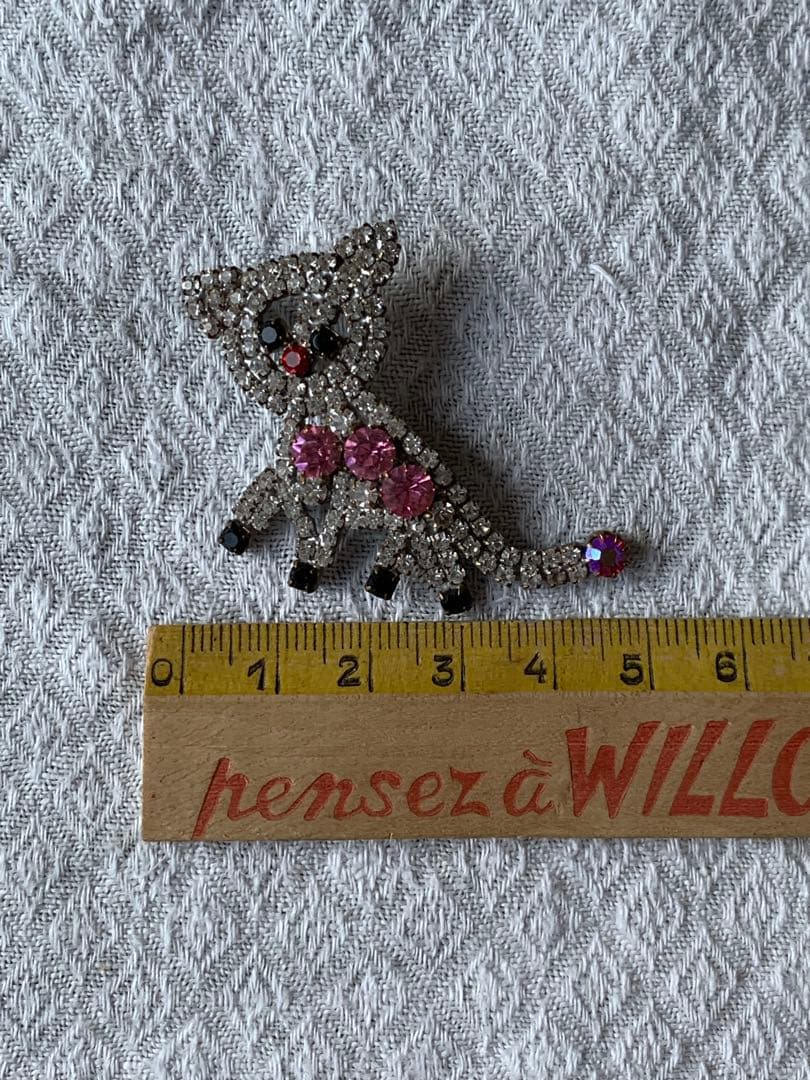 チェコガラスのブローチ ネコ キャット chat 猫