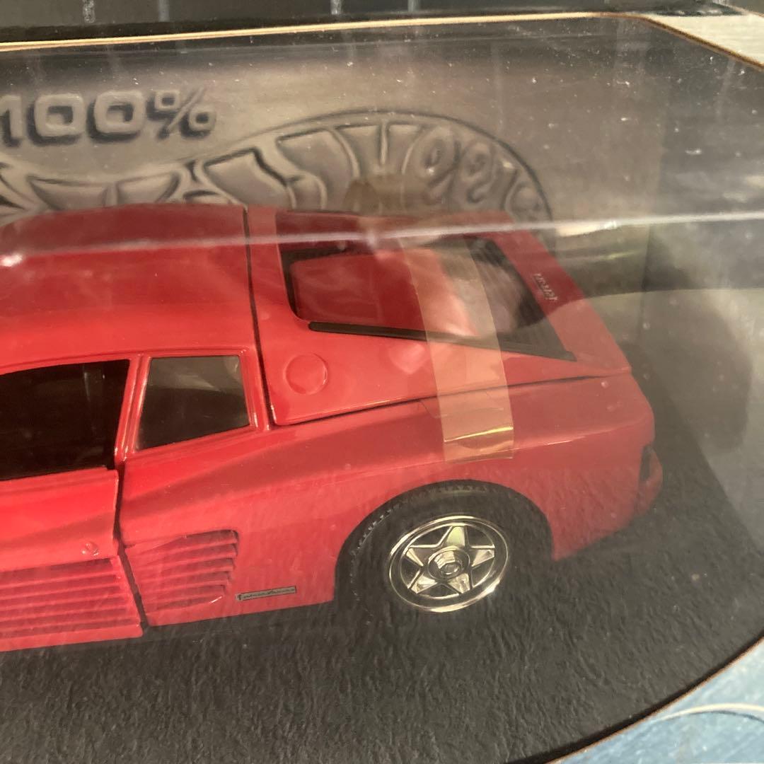 Hot Wheels ホットウィールFerrari 1/18 赤テスタロッサ84