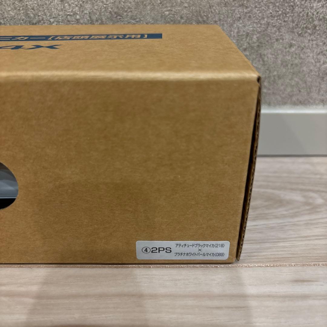 [非売品]トヨタ 新型bz4X ミニカーブラックマイカ✖︎ホワイトパールマイカ