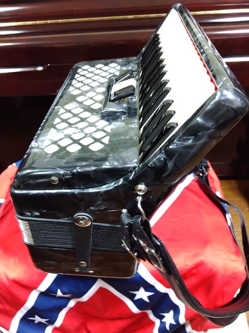 【簡易調律済即演奏可】TOMBOGrandaile GT-32コスモグレーパール