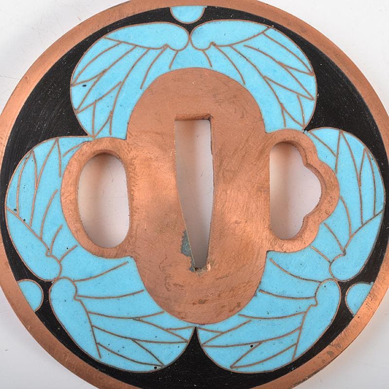 武具　刀装具　銅地　七宝三葉葵紋鍔　一對　桐箱付　C　7262