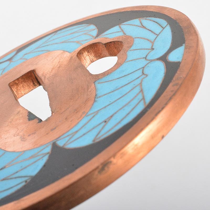 武具　刀装具　銅地　七宝三葉葵紋鍔　一對　桐箱付　C　7262