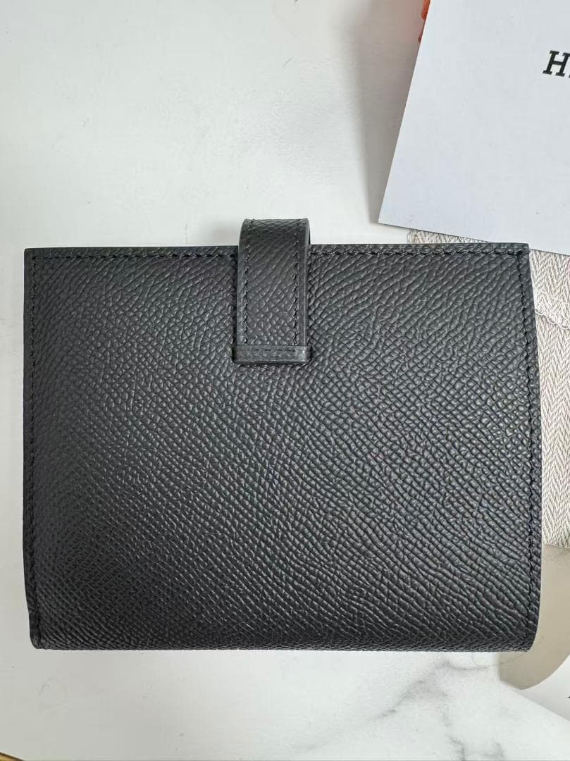 二つ折り財布 ベアンコンパクト ブラック/シルバー金具 エプソン 黒