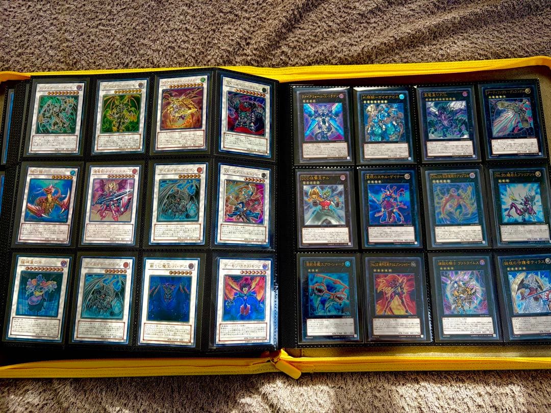 遊戯王　引退品　レリーフなど　435枚