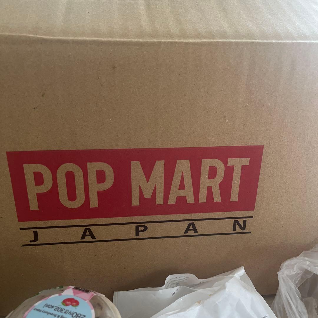 POPMARTTHEMONSTERS Big into Energy 未開封二つ