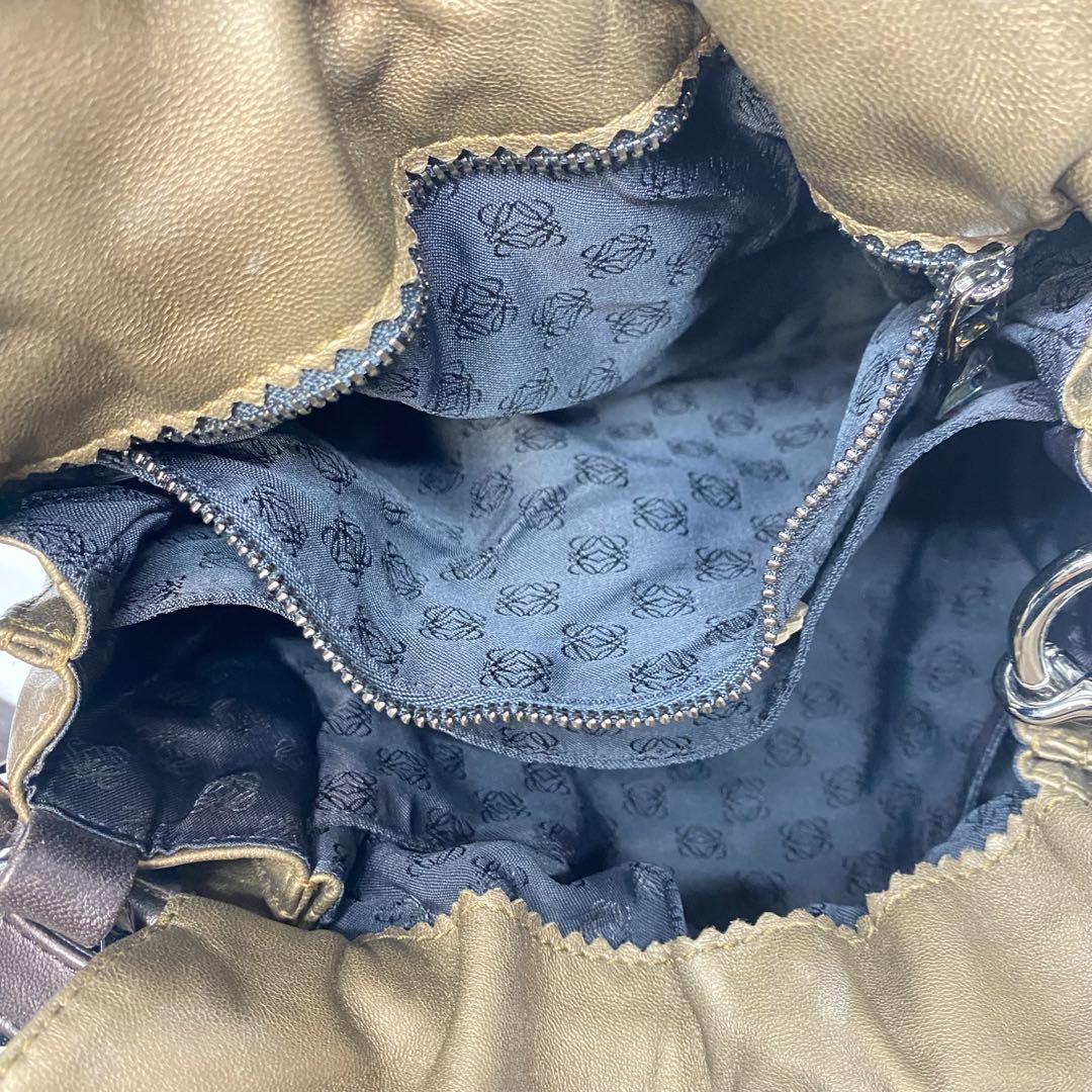 ロエベ フラメンコ ゴールド ショルダーバッグ メタリック タッセル