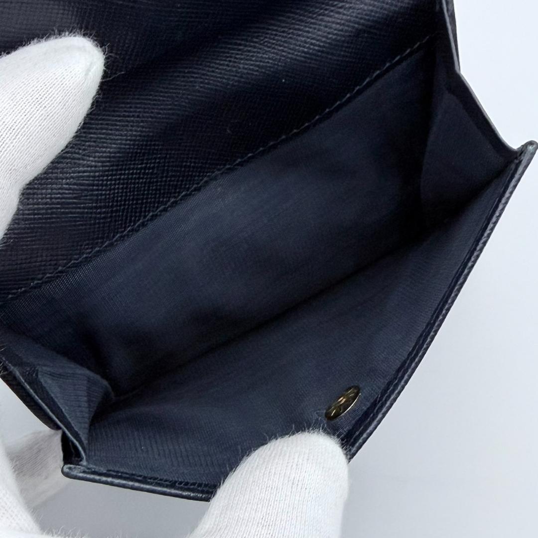 PRADA プラダ　サフィアーノ　三角ロゴ　三つ折り財布 レザー　ブラック