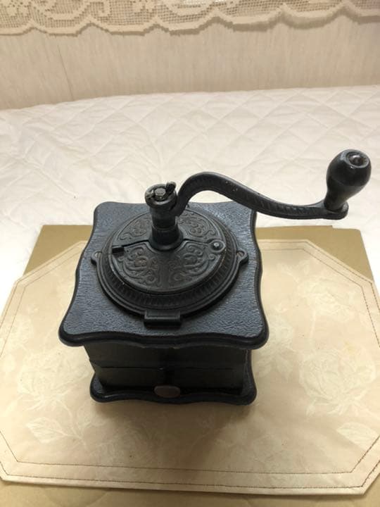 コーヒー豆挽き  アンティーク値下げ