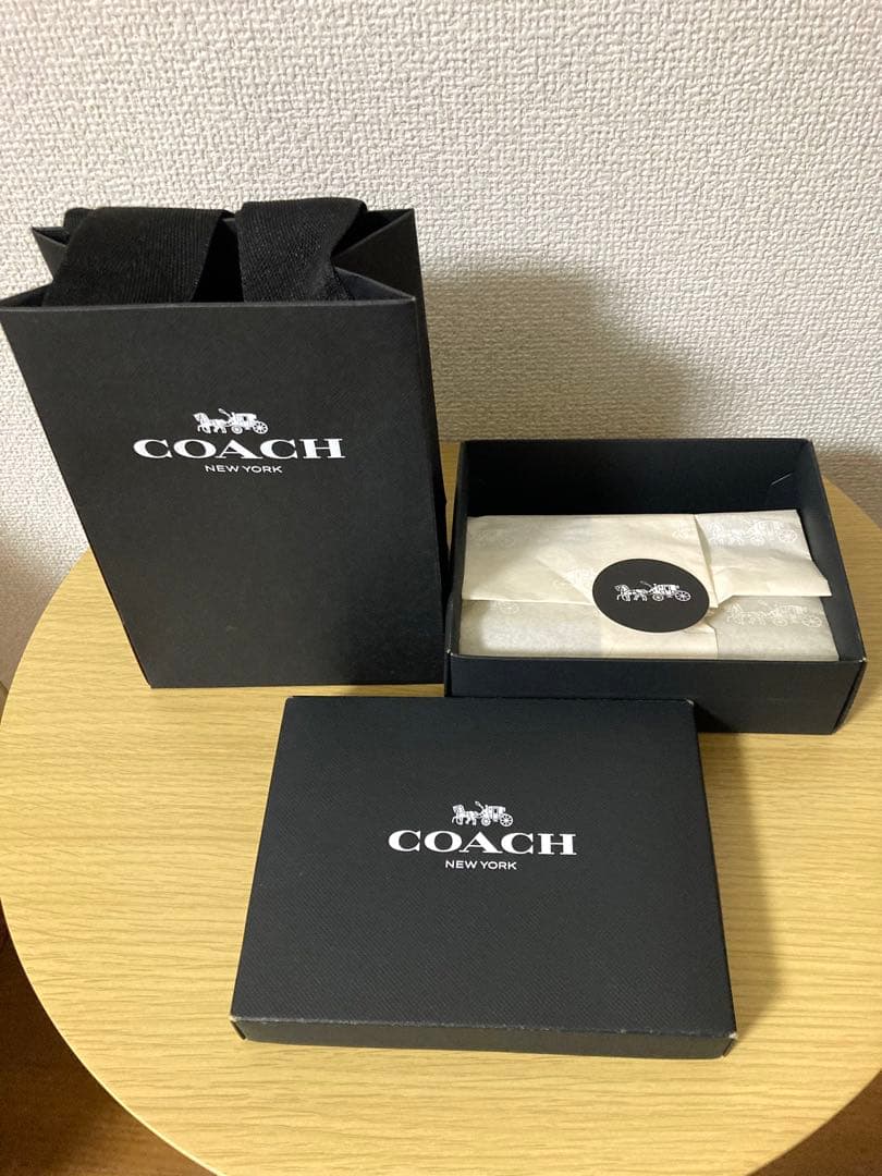 【極美品】COACH ビルフォールドウォレット　　二つ折り財布　ブラック　レザー