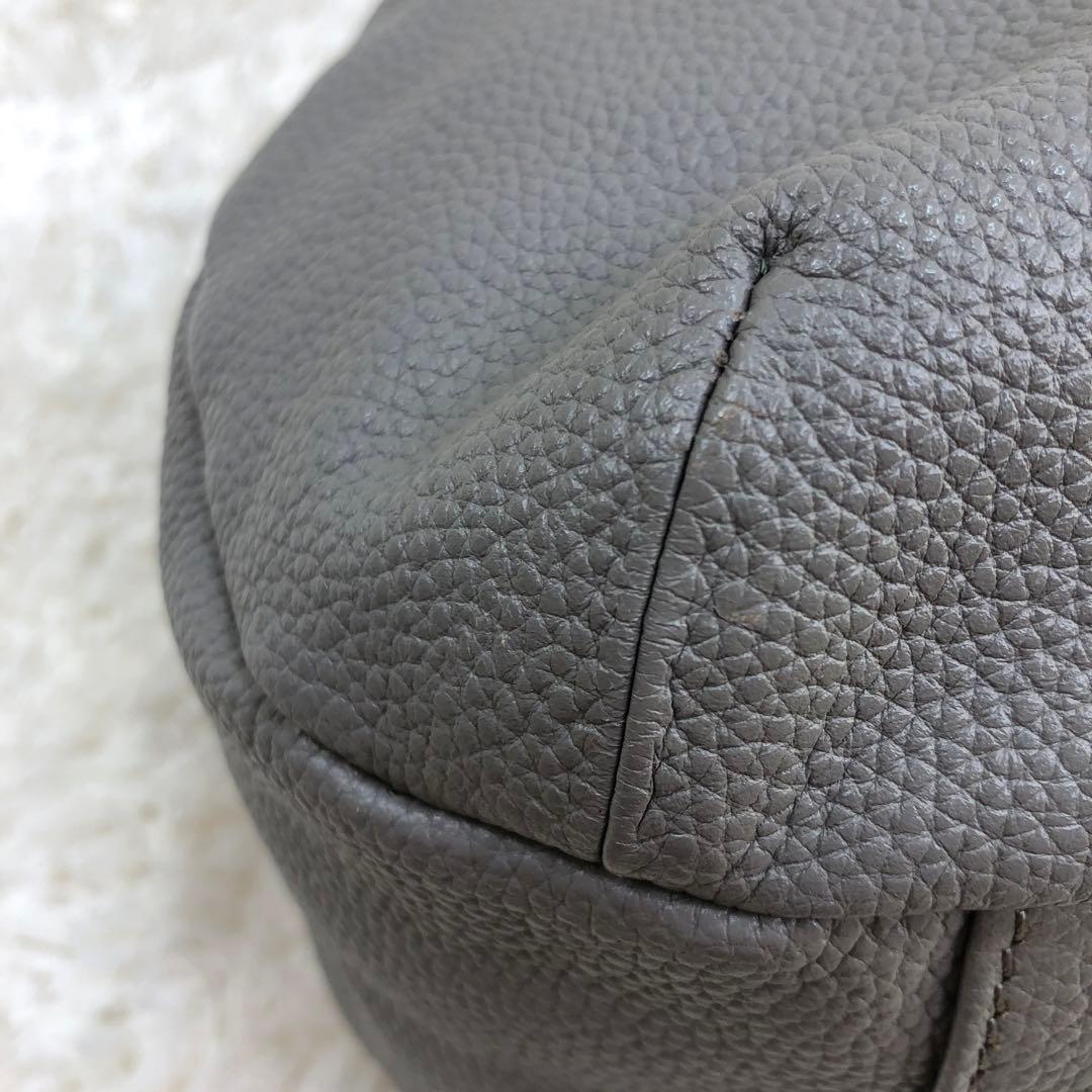 BEARDSLEY レザー ラウンドミディボストン バッグ トープ