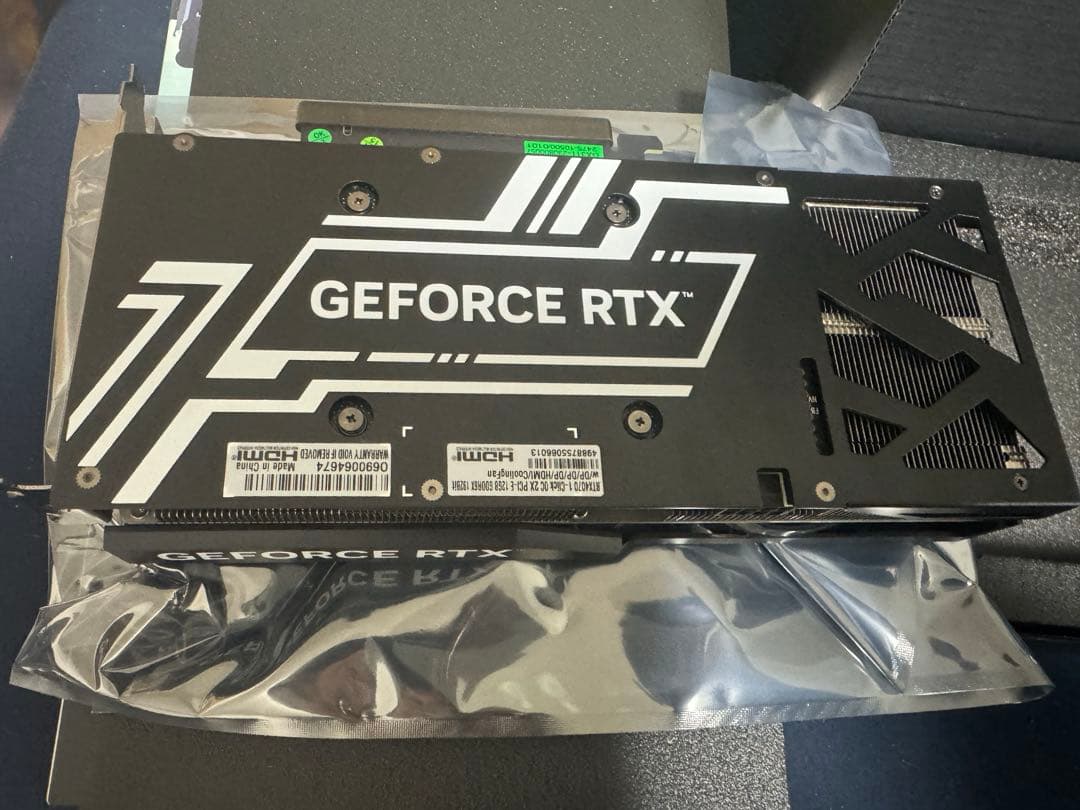 Geforce RTX 4070 12GB 玄人志向　グラフィックボード