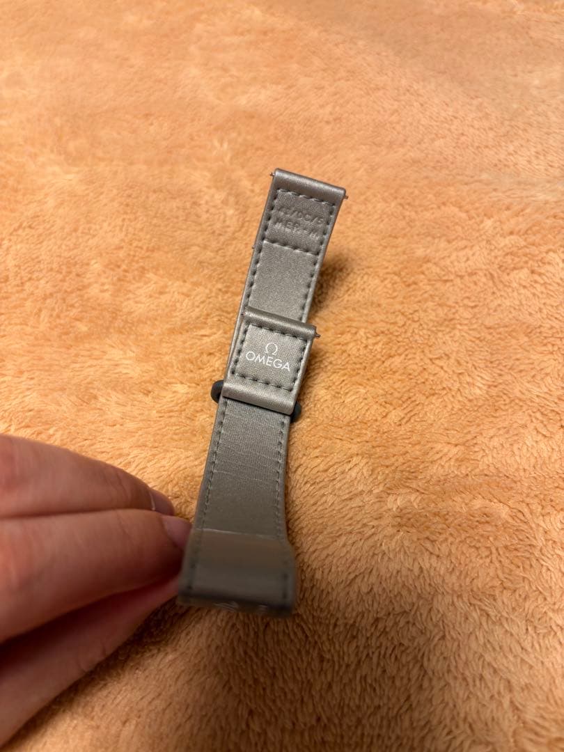 MERCURY Ostrich　マーキュリー　オーストリッチ　ムーンスウォッチ