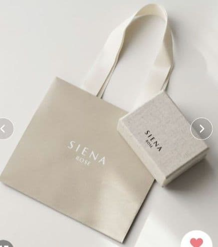 SIENA ROSE　ダイヤラインフープピアス