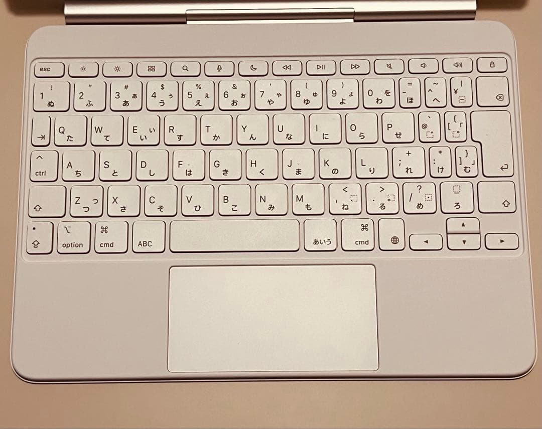 【超美品】Apple マジックキーボード11インチMJQJ3J/A ホワイト　1