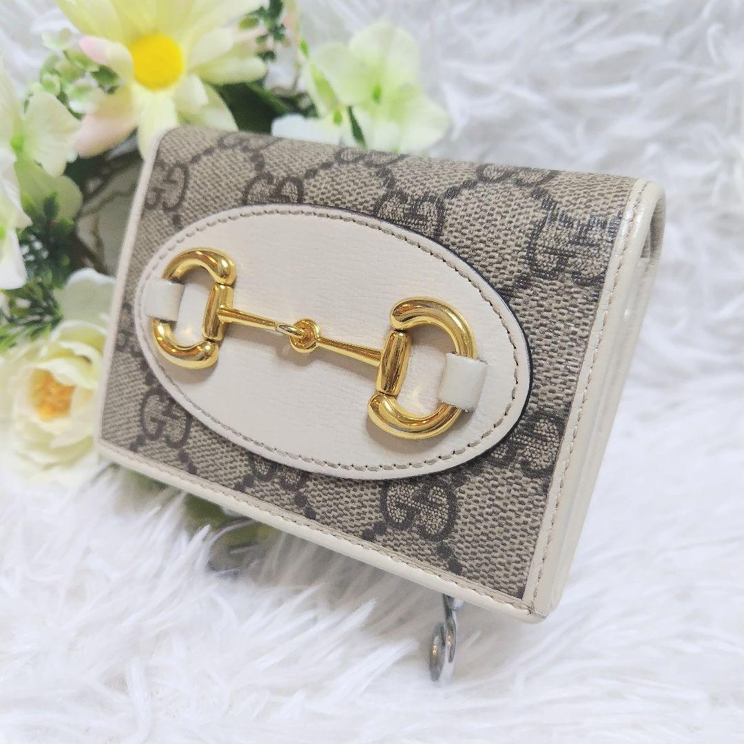 美品✨グッチ◇コンパクト二つ折り財布　ホースビット1955　スプリーム白レザー