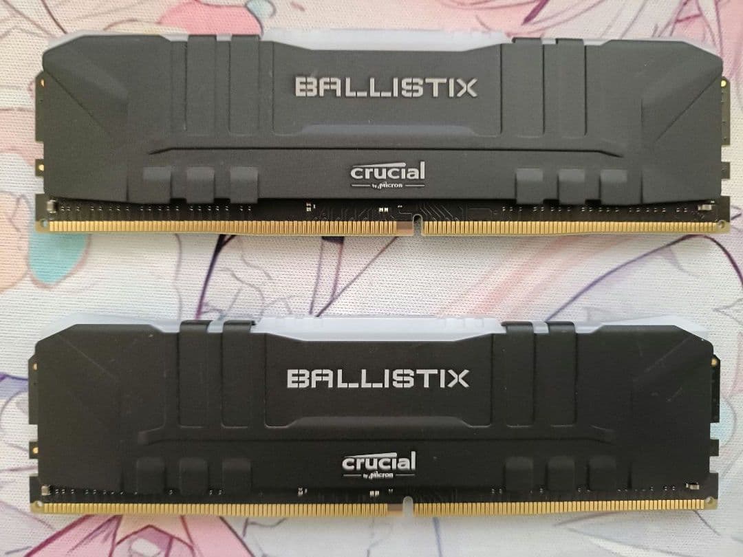 Crucial DDR4-3600 32GB(16GB×2)RGB 黒