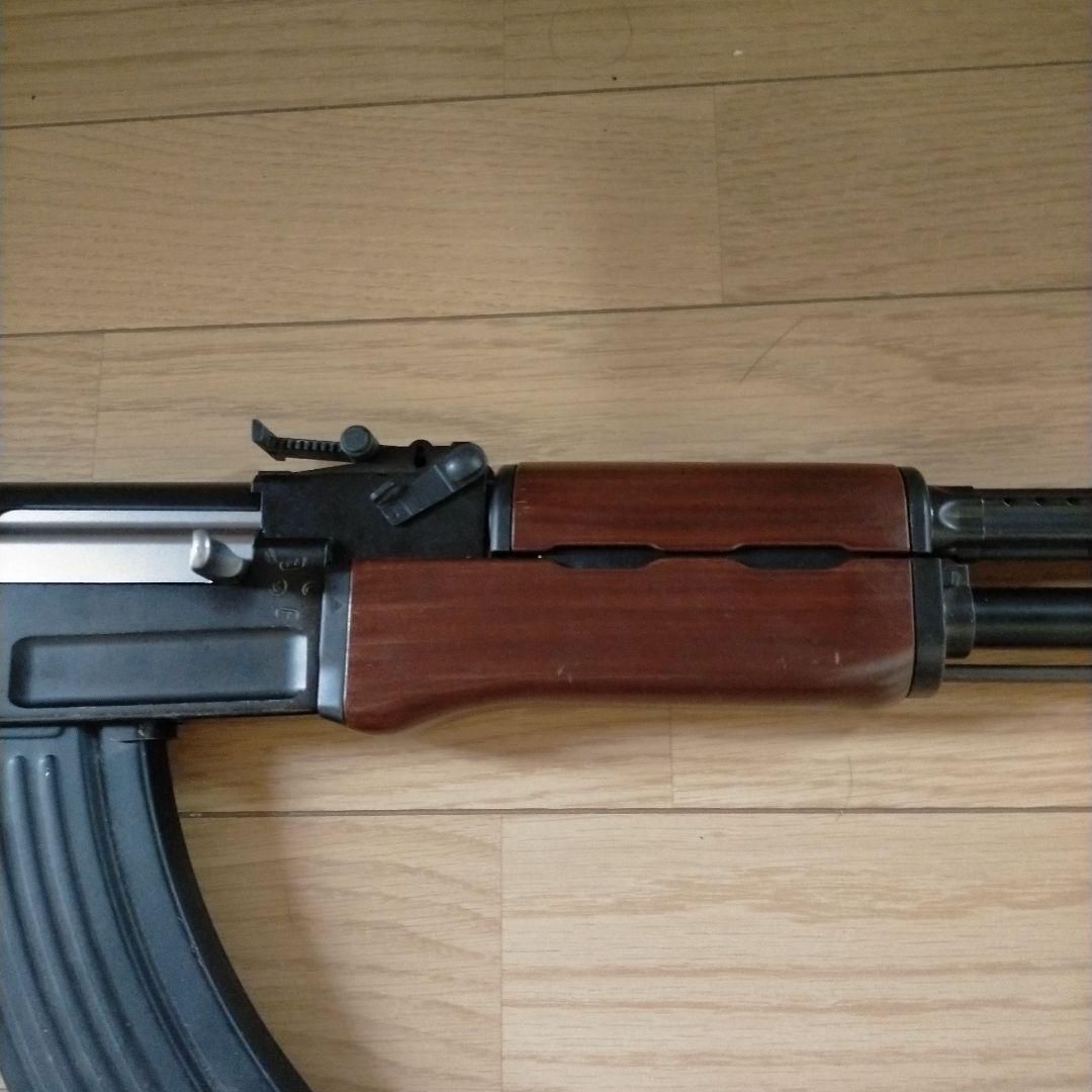 次世代電動ガン東京マルイAK-47マガジン4本付き