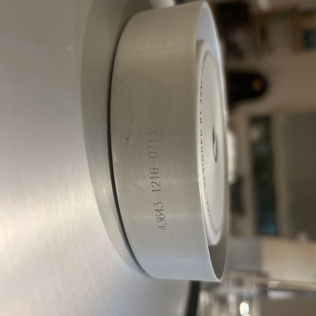 ARNE JACOBSEN掛け時計　直径29cm