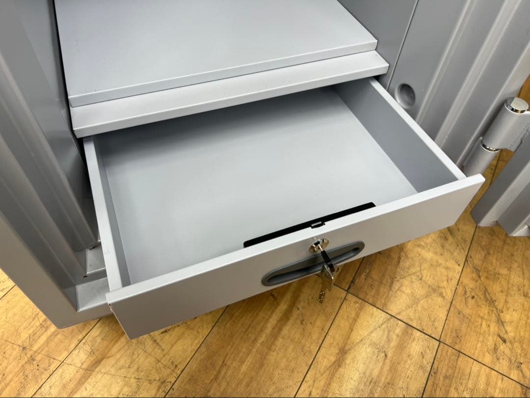 SK323☆ダイヤセーフ☆耐火金庫☆ETS130☆業務用☆24年☆テンキー式